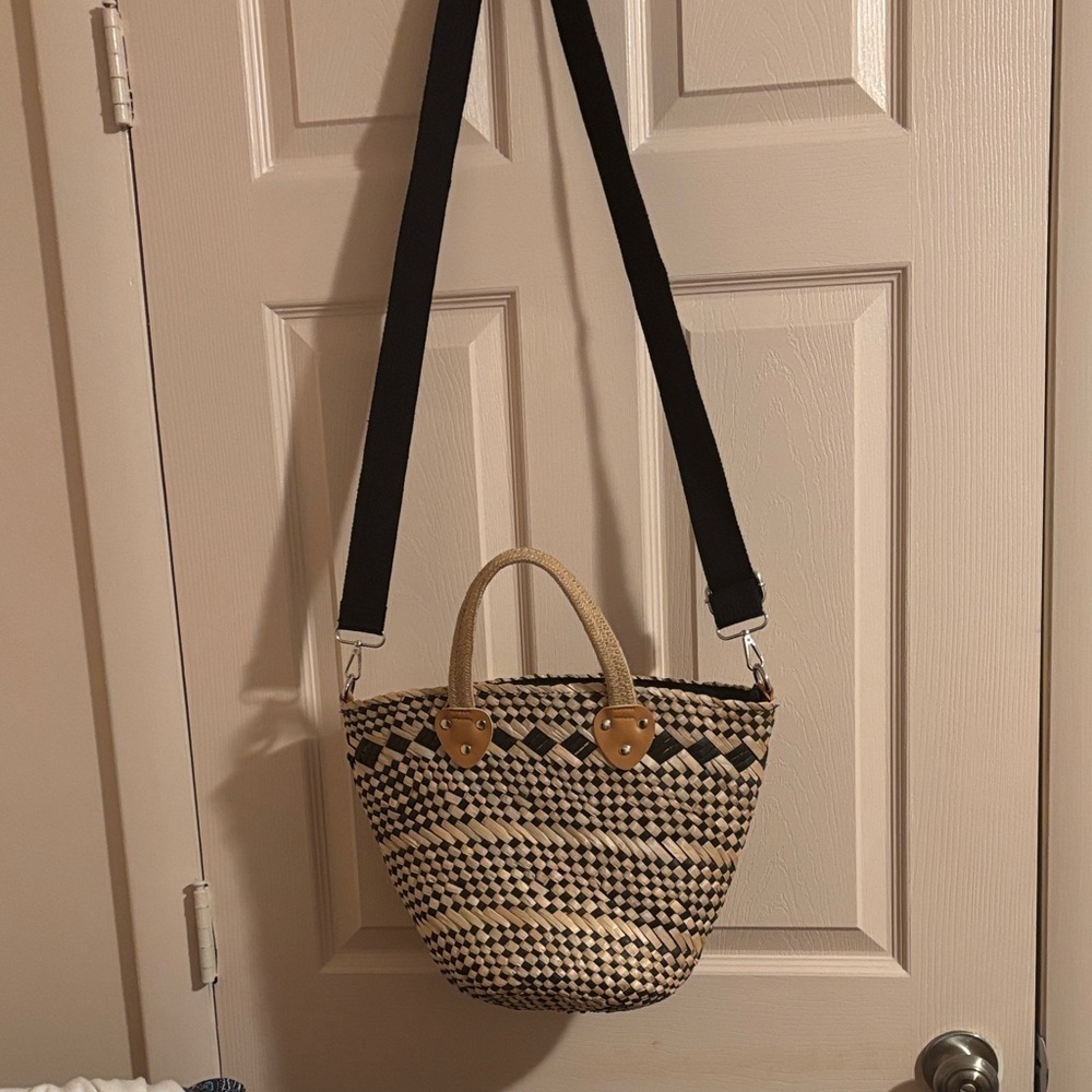 Stylish Woven Tote Bag with Black Strap